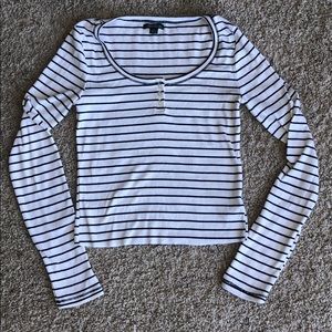 Wild Fable. Long Sleeve.